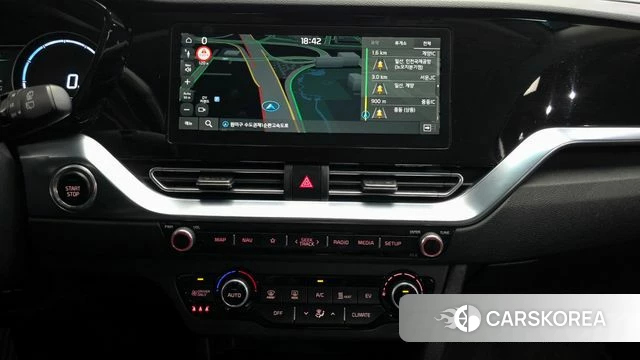 Kia Niro Plus 2022 Белый из Кореи, фото 5