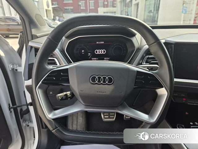 Audi Q4 e-tron 2024 Белый из Китая, фото 5