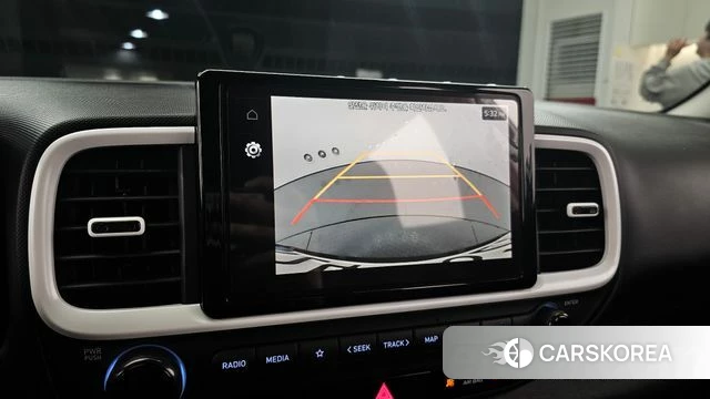 Hyundai Venue 2023 Белый из Кореи, фото 5