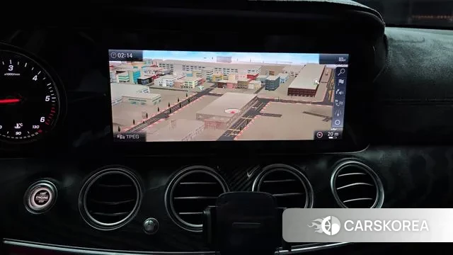 Mercedes-Benz E-Class W213 2018 Белый из Кореи, фото 5