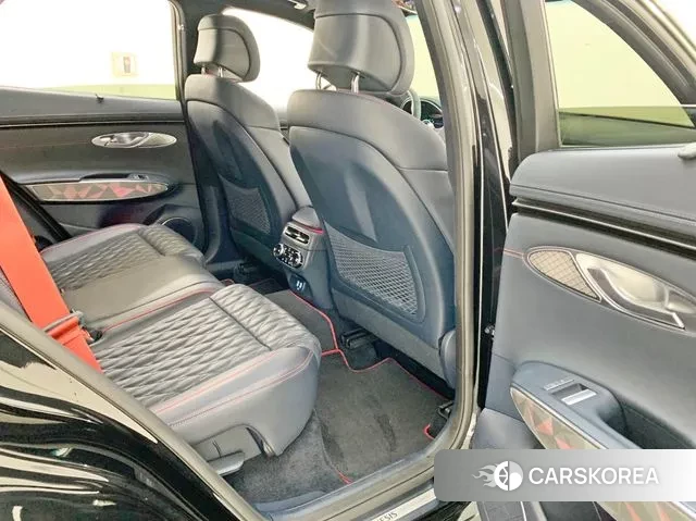 Genesis GV70 2023 Черный из Кореи, фото 5