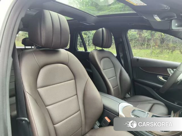 Mercedes-Benz GLC 2022 Белый из Китая, фото 5