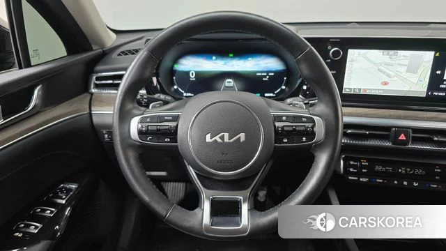 Kia K5 Hybrid 3rd Generation 2023 Черный из Кореи, фото 5