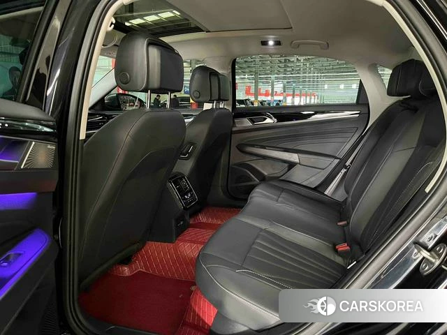 Volkswagen Passat 2024 Черный из Китая, фото 5