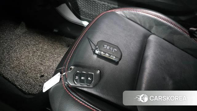Jeep Wrangler (JL) 2022 Белый из Кореи, фото 5