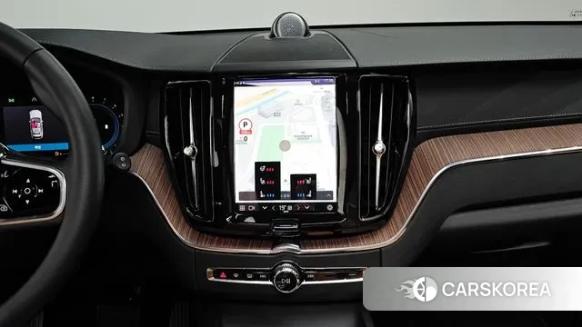 Volvo XC60 second Generation 2023 Белый из Кореи, фото 5