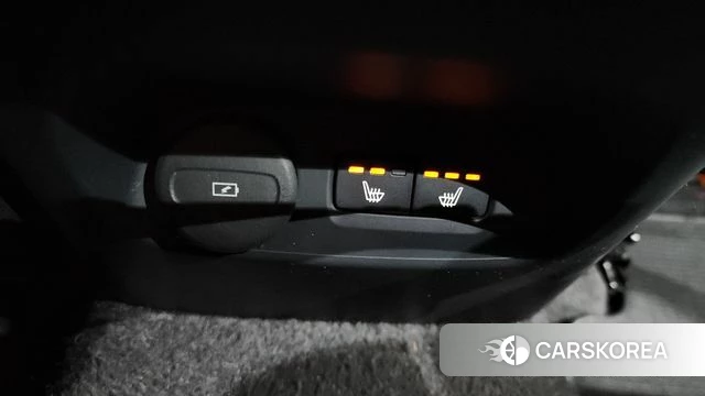 Volvo XC40 2021 Белый из Кореи, фото 5
