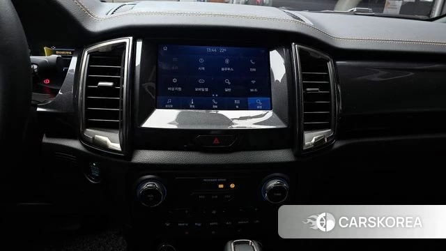 Ford Ranger 3rd Generation 2021 Серебряный из Кореи, фото 5