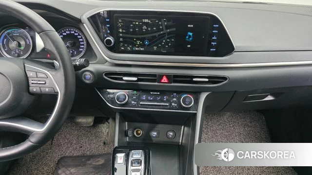 Hyundai Sonata Hybrid (DN8) 2021 Серебряный из Кореи, фото 5