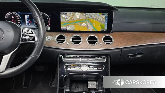 Mercedes-Benz E-Class W213 2020 Белый из Кореи, фото 5