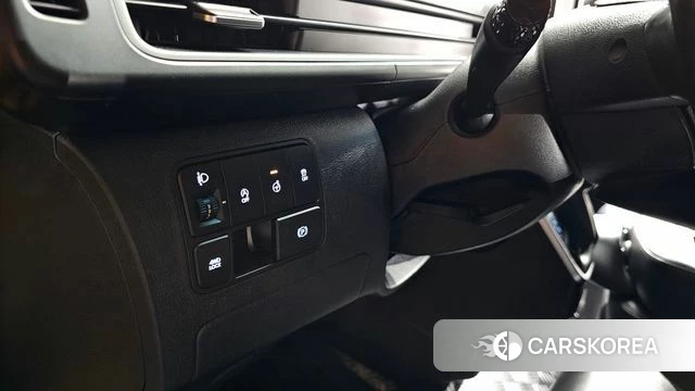 Hyundai Staria 2022 Желтый из Кореи, фото 5