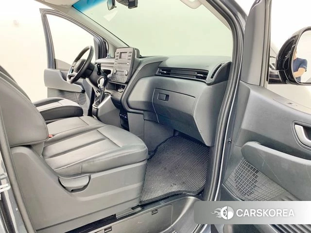 Hyundai Staria 2024 Серый из Кореи, фото 5