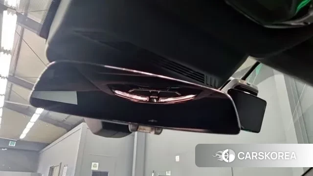 BMW 7 Series (G70) 2023 Белый из Кореи, фото 5