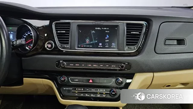 Kia The New Carnival 2018 Белый из Кореи, фото 5