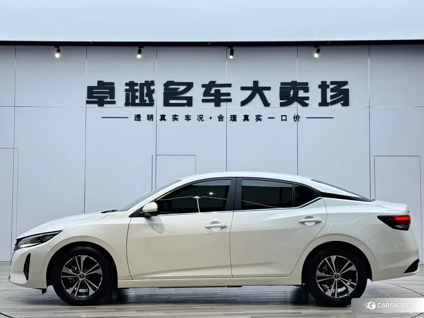 Nissan Sylphy 2024 Белый из Китая, фото 5