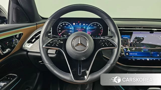 Mercedes-Benz E-Class W214 2024 Черный из Кореи, фото 5