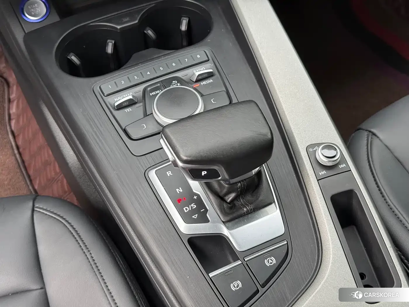 Audi A4L 2018 Белый из Китая, фото 5