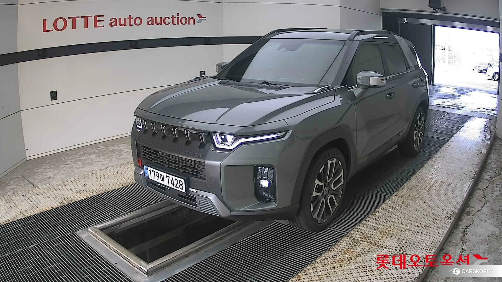 SsangYong Torres 2023 Forest Green из Кореи, фото 5