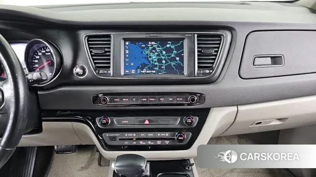 Kia All New Carnival 2018 Серебряный из Кореи, фото 5