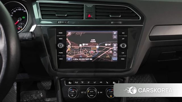 Volkswagen Tiguan second Generation 2020 Серый из Кореи, фото 5