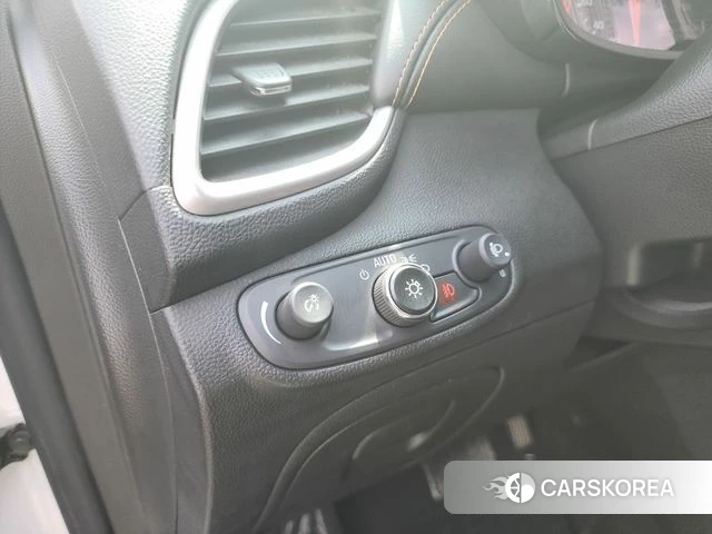 Chevrolet (GM Daewoo) The New Trax 2018 Белый из Кореи, фото 5
