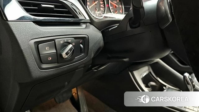 BMW X1 (F48) 2018 Белый из Кореи, фото 5