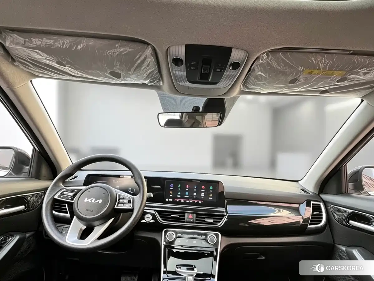 Kia Seltos 2023 Белый из Китая, фото 5