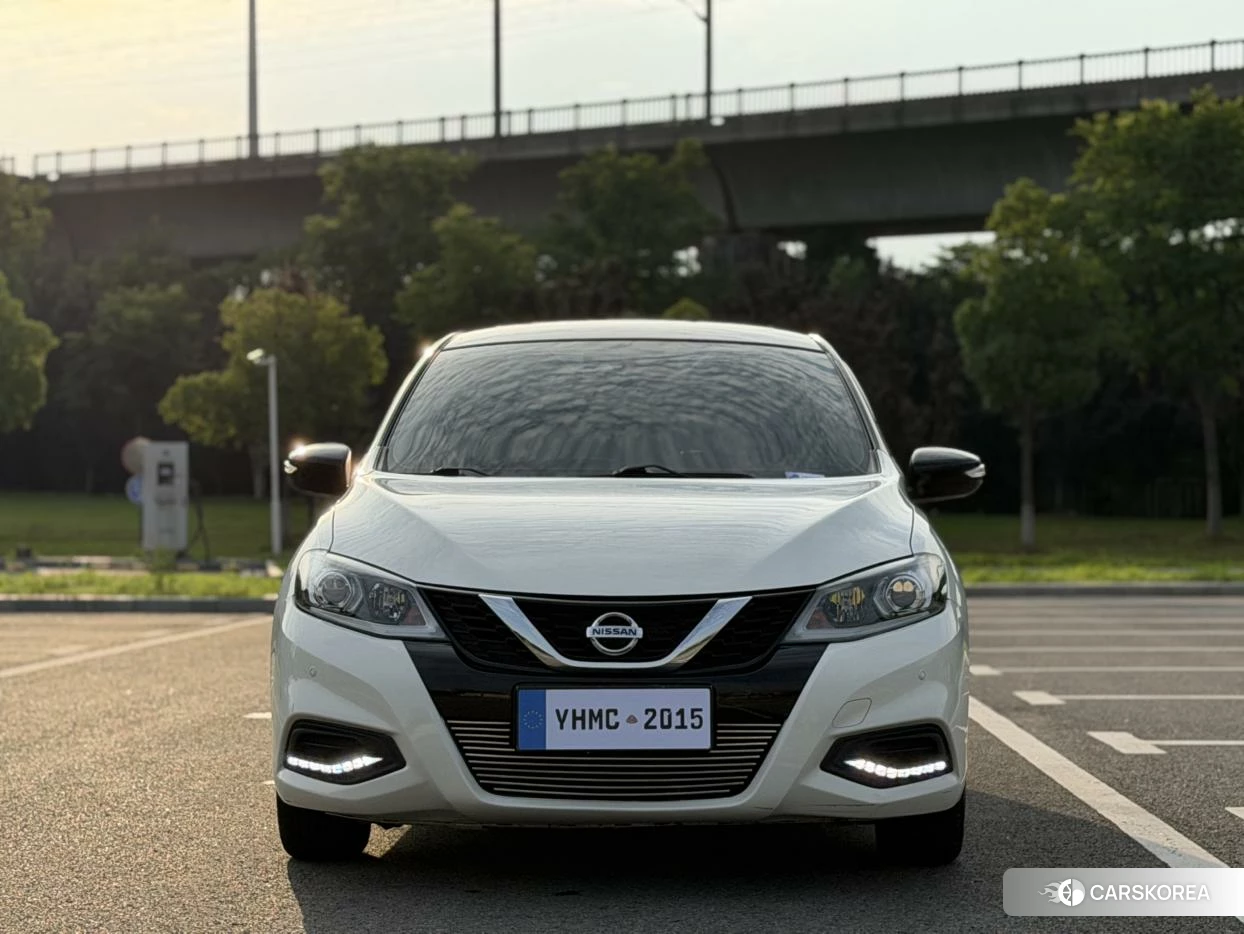 Nissan Tiida 2023 Белый из Китая, фото 5