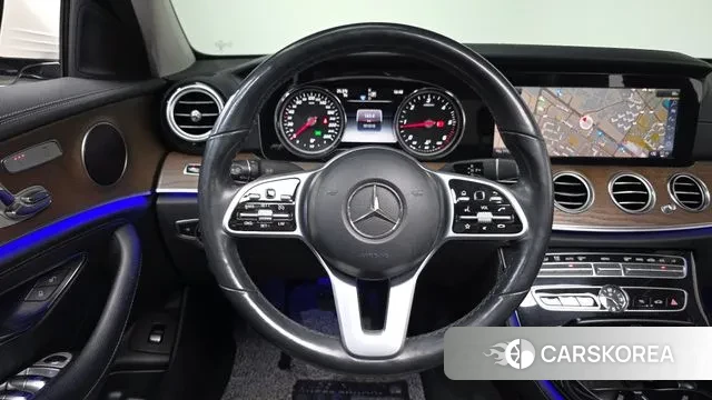 Mercedes-Benz E-Class W213 2019 Белый из Кореи, фото 5