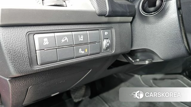 Ssangyong Rexton Sports Cannes 2019 Красный из Кореи, фото 5