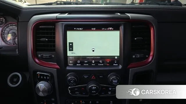 Dodge Lampicup 2018 Белый из Кореи, фото 5