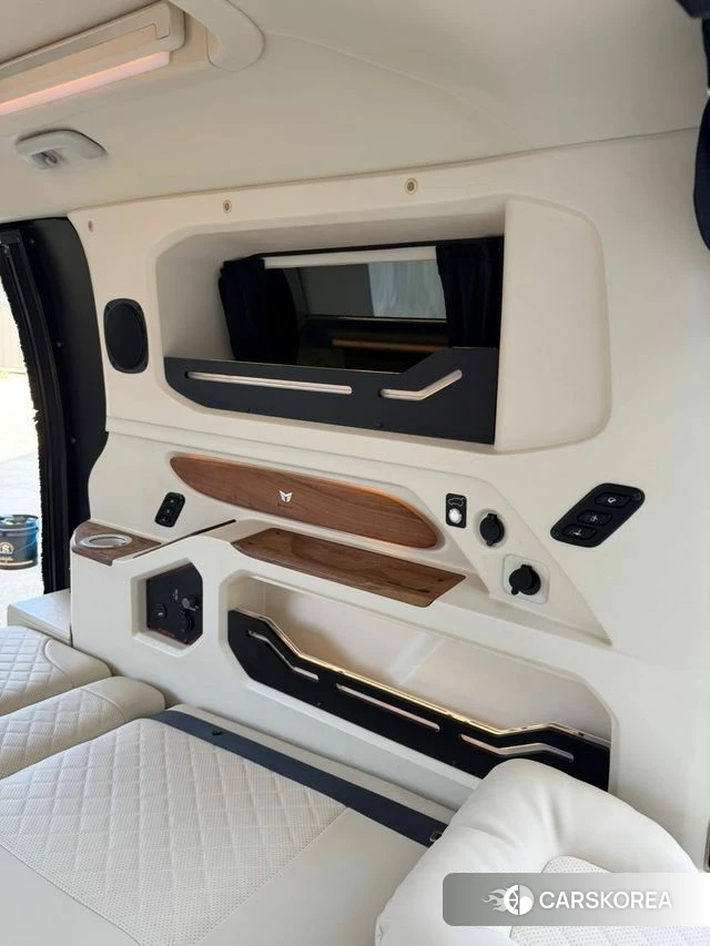 Hyundai Staria 2021 Белый из Кореи, фото 5