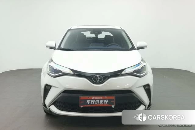 Toyota C-HR 2023 Белый из Китая, фото 5