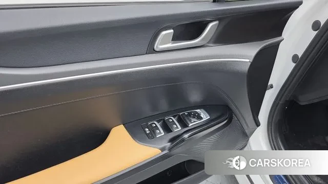 Kia K5 Hybrid 3rd Generation 2023 Белый из Кореи, фото 5