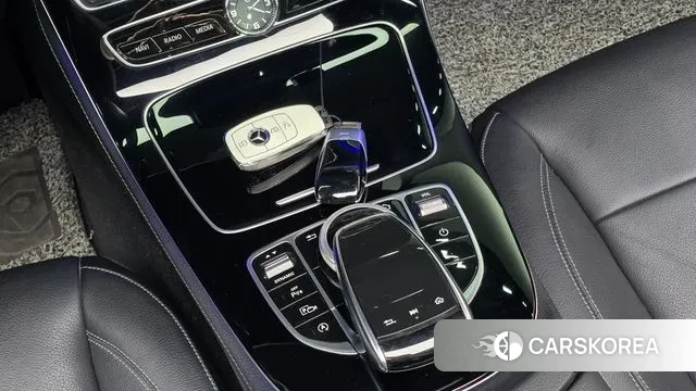 Mercedes-Benz E-Class W213 2019 Белый из Кореи, фото 5