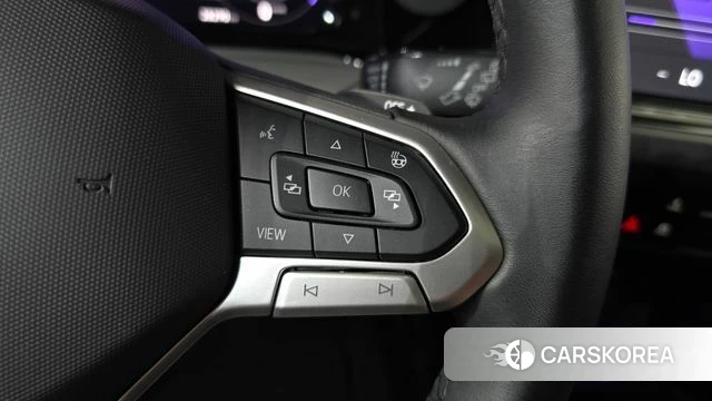 Volkswagen Golf 8th Generation 2024 Белый из Кореи, фото 5