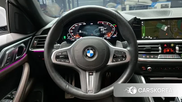 BMW 4 Series (G22) 2022 Светло-серебряный цвет из Кореи, фото 5