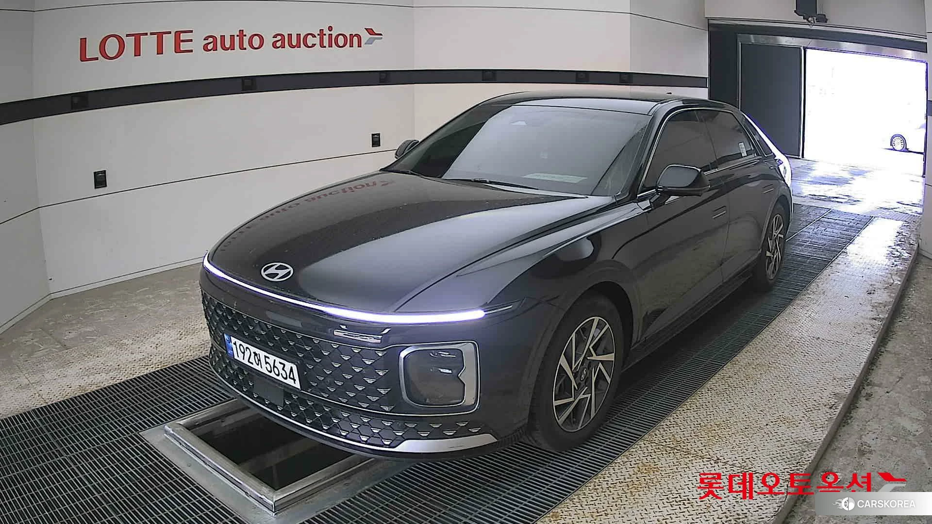 Hyundai Grandeur 2023 Abyss Black Pearl из Кореи, фото 5