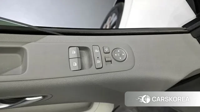 Hyundai Staria 2021 Белый из Кореи, фото 5