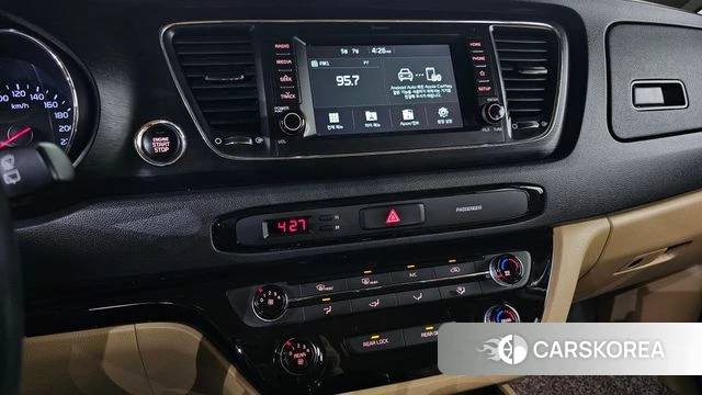Kia The New Carnival 2018 Белый из Кореи, фото 5