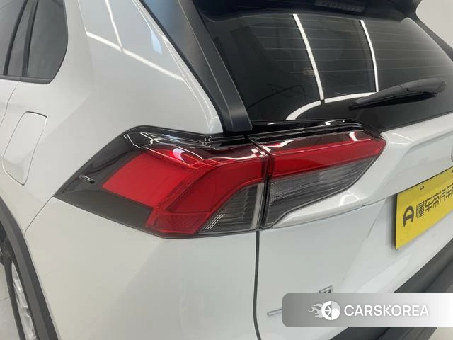 Toyota RAV4 Rongfang 2025 Белый из Китая, фото 5