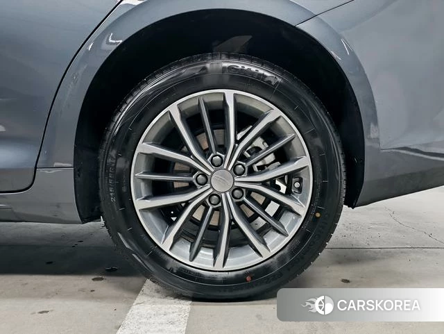 Geely Automobile Xingrui 2025 Темно-серый из Китая, фото 5