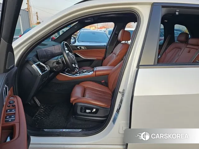 BMW X5 (G05) 2024 Белый из Кореи, фото 5