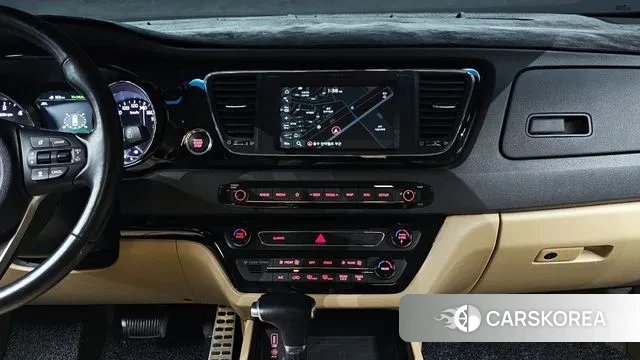 Kia The New Carnival 2018 Белый из Кореи, фото 5