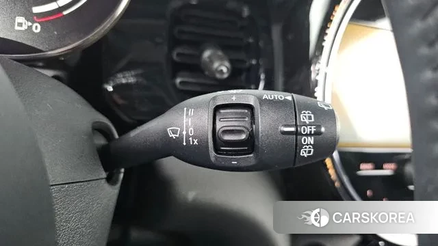 Mini Cooper 2024 Жемчужный цвет из Кореи, фото 5