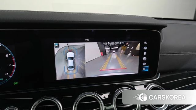 Mercedes-Benz E-Class W213 2023 Серебристо-серый из Кореи, фото 5
