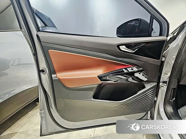 Volkswagen ID.4 2023 Серый из Кореи, фото 5