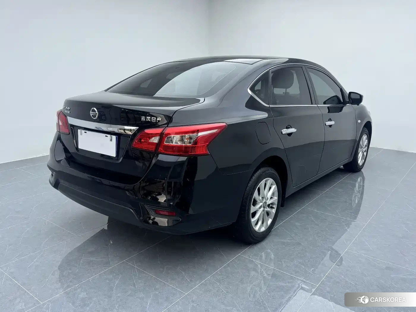 Nissan Sylphy 2024 Черный из Китая, фото 5