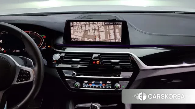 BMW 5 Series (G30) 2020 Белый из Кореи, фото 5