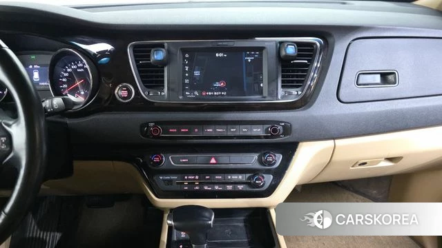 Kia The New Carnival 2018 Черный из Кореи, фото 5